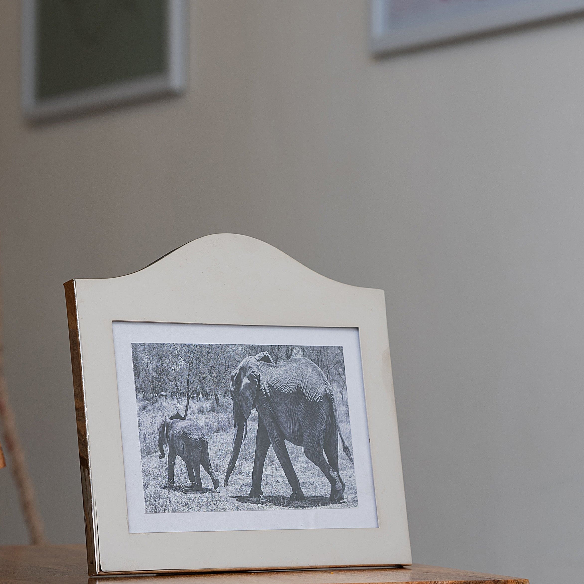 Classic Plain Metallic Silver Plated Photo Frame | Landscape Edition