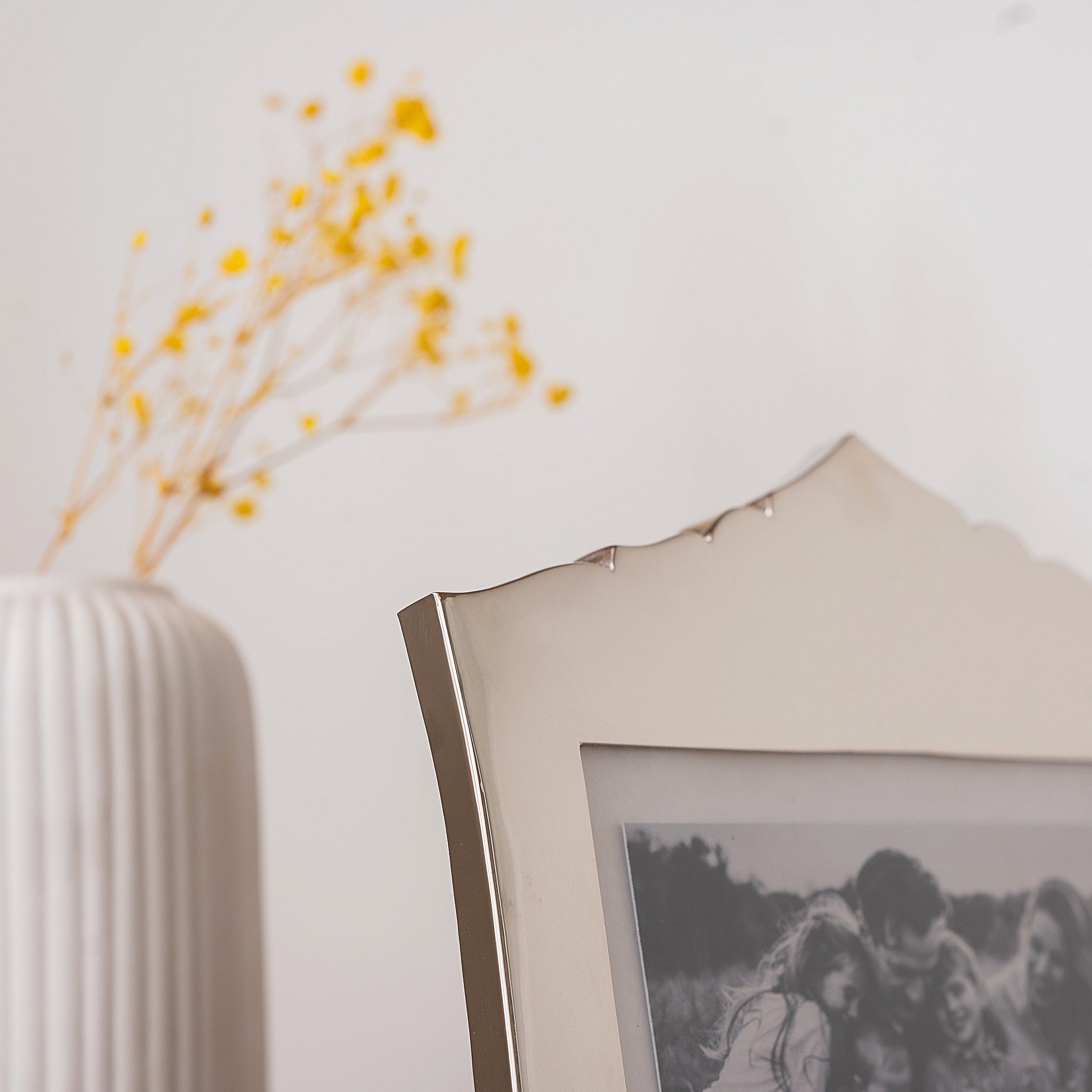 Ornate Crown Metallic Silver Photo Frame | Landscape Edition