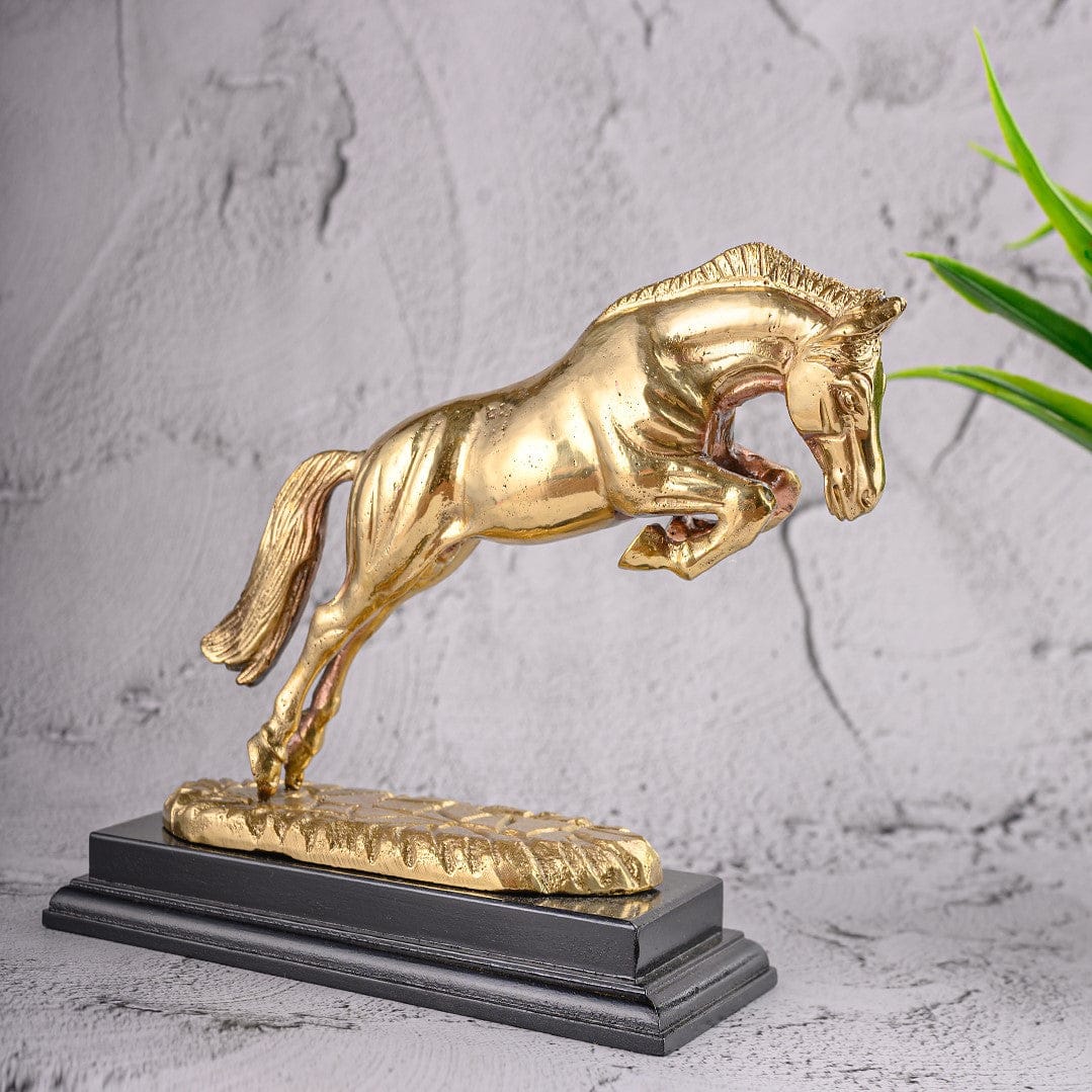 Transform Your Space with Stunning Horse Decor Statues